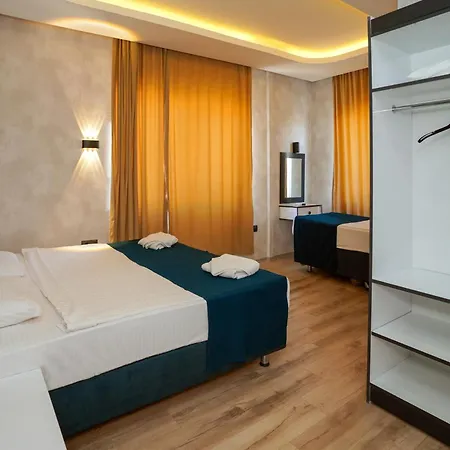 Miss Cleopatra Hotel